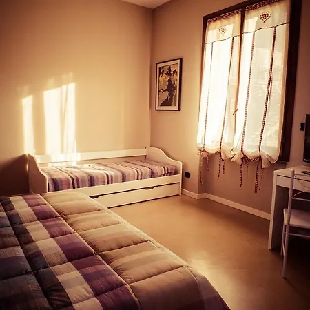 Aurora Bed & Breakfast