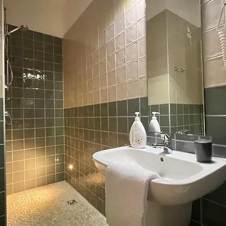 Aurora 3*